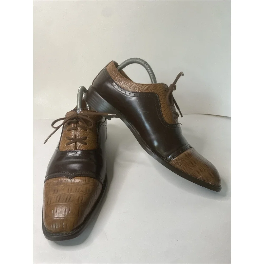 Bolano Men's Dress Shoe. Men's Size 9 Cognac/ Brown. WYND-215.Oxford Style Dress